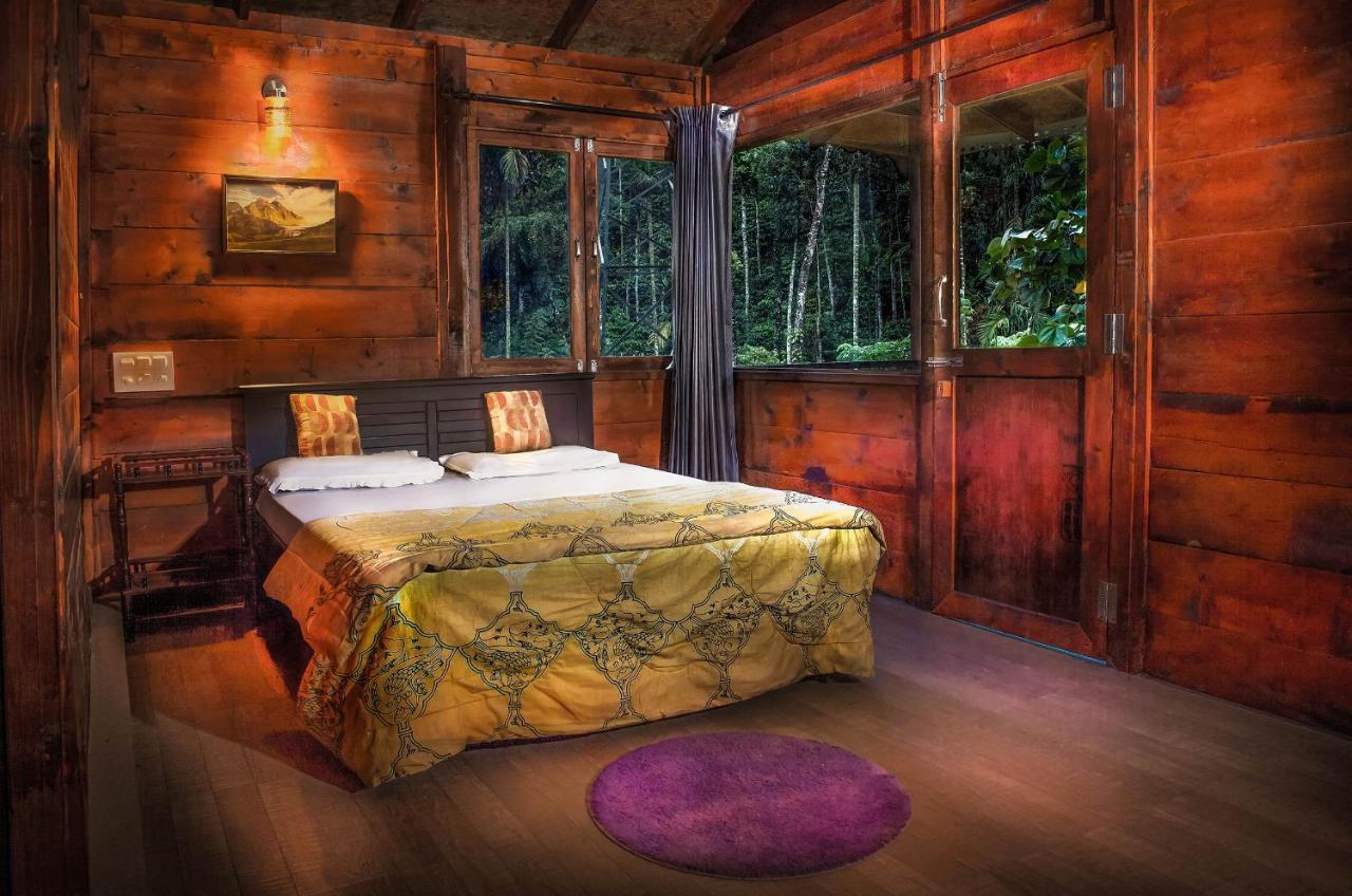 Wooden Cottages Glen Wayanad Meppādi Esterno foto